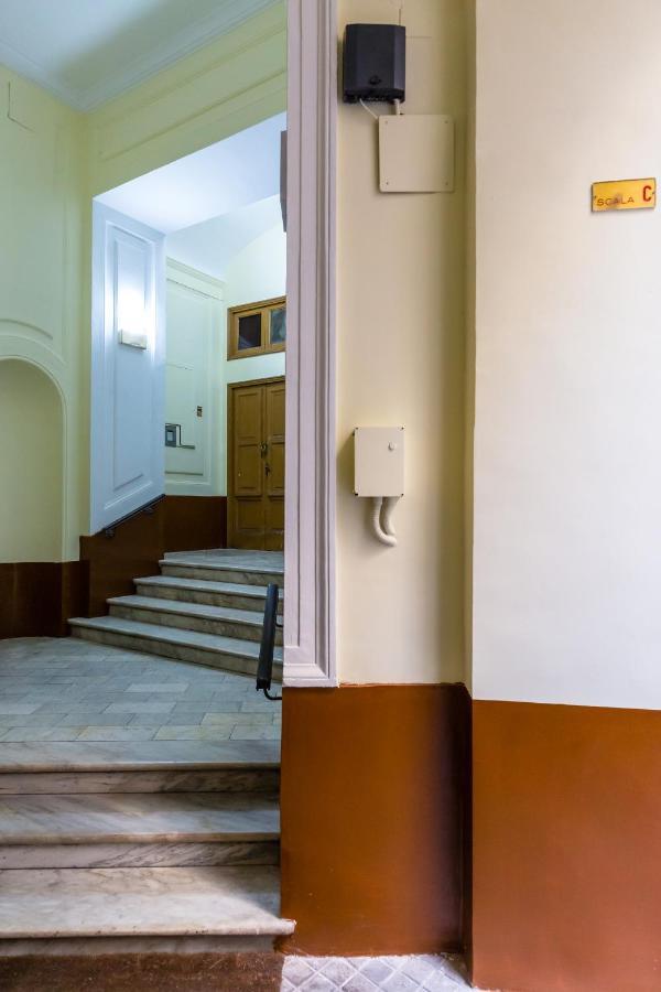 Rettifilo Family Apartment By Wonderful Italy Neapel Exterior foto